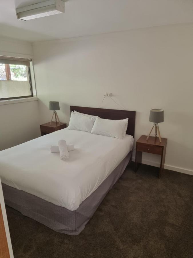 הלס גאפ The Rocks Apartments מראה חיצוני תמונה